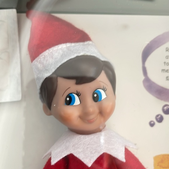 Elf on the Shelf - Picture 5 of 5